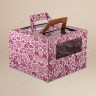 Коробка для торта, 240x240x200мм, микрогофрокартон, с бордовым орнаментом, с окном, с ручками