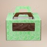 Коробка для торта, 300x300x190мм, микрогофрокартон, с зеленым орнаментом, с окном, с ручками